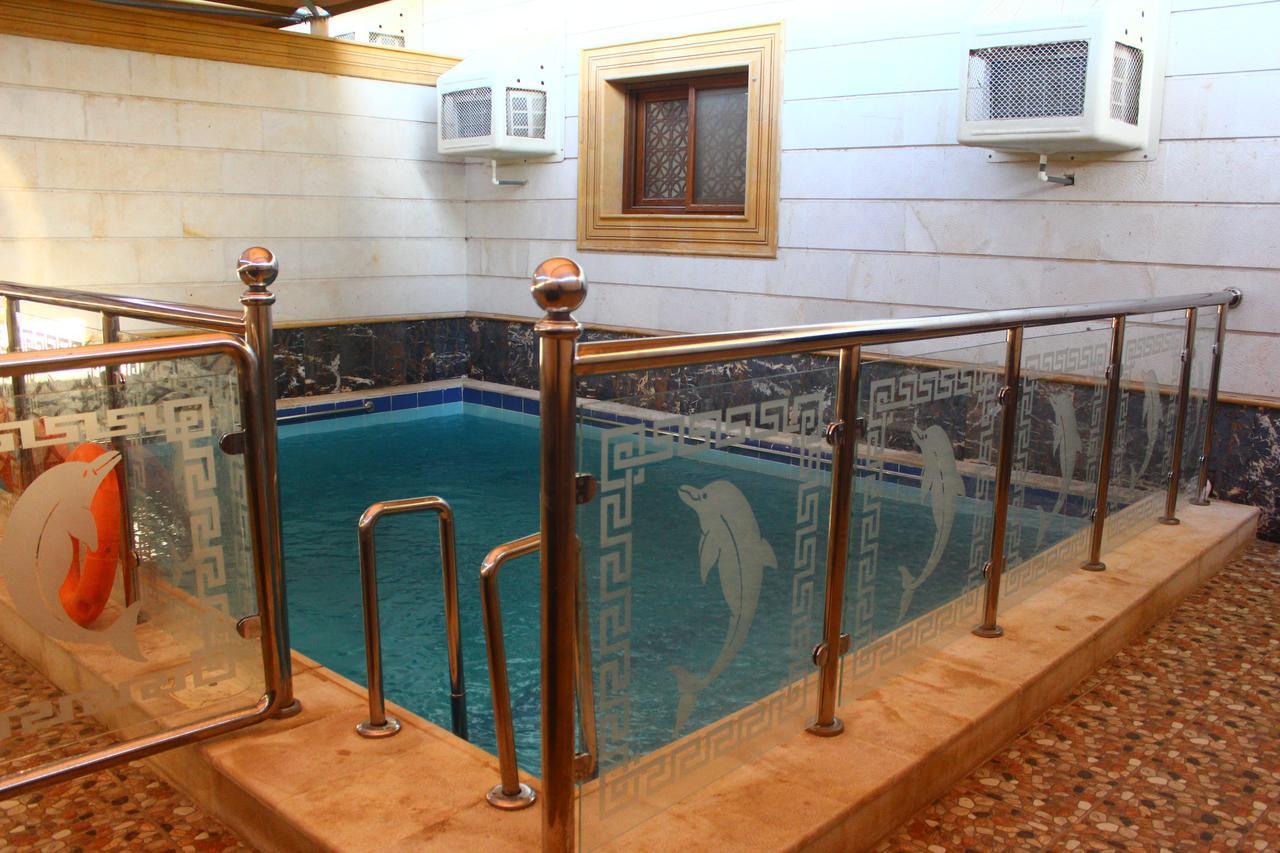 ראיס Marina Hotel מראה חיצוני תמונה