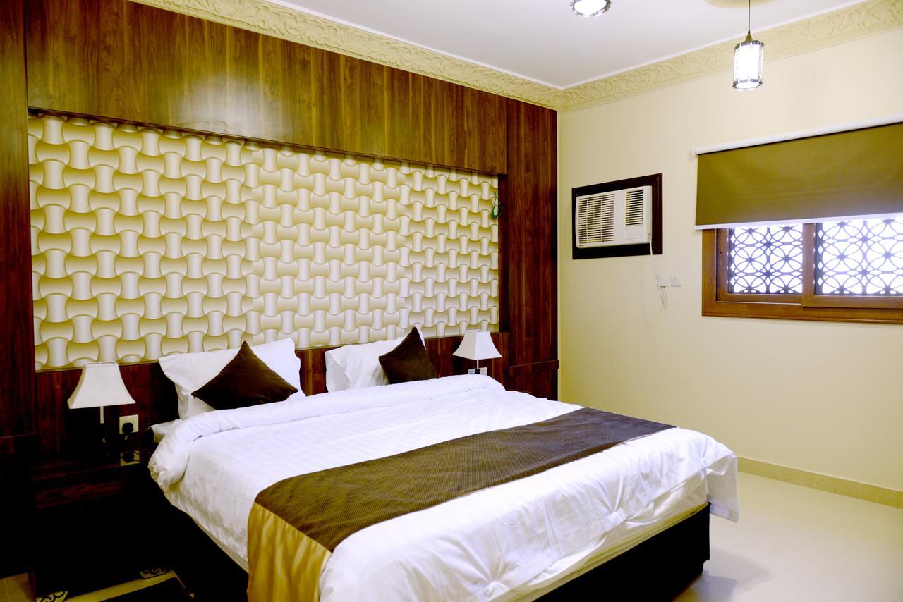 ראיס Marina Hotel מראה חיצוני תמונה